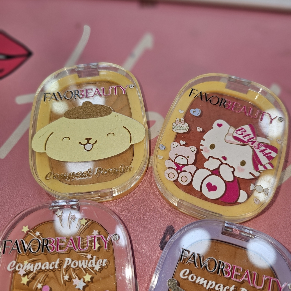 Compact Powder – Warm Beige (Pink Packaging) - Picture 2 of 3
